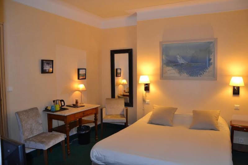 Hotel Ajoncs D'Or Saint-Malo Exteriör bild