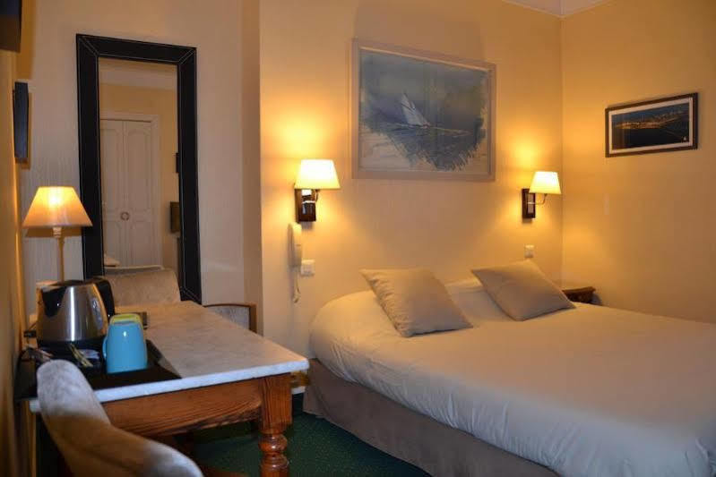 Hotel Ajoncs D'Or Saint-Malo Exteriör bild